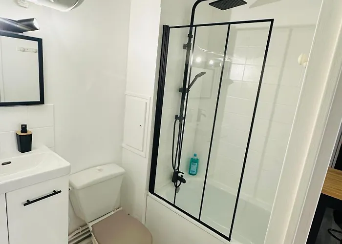 Cosy Plein Centre & Parking A Proximite